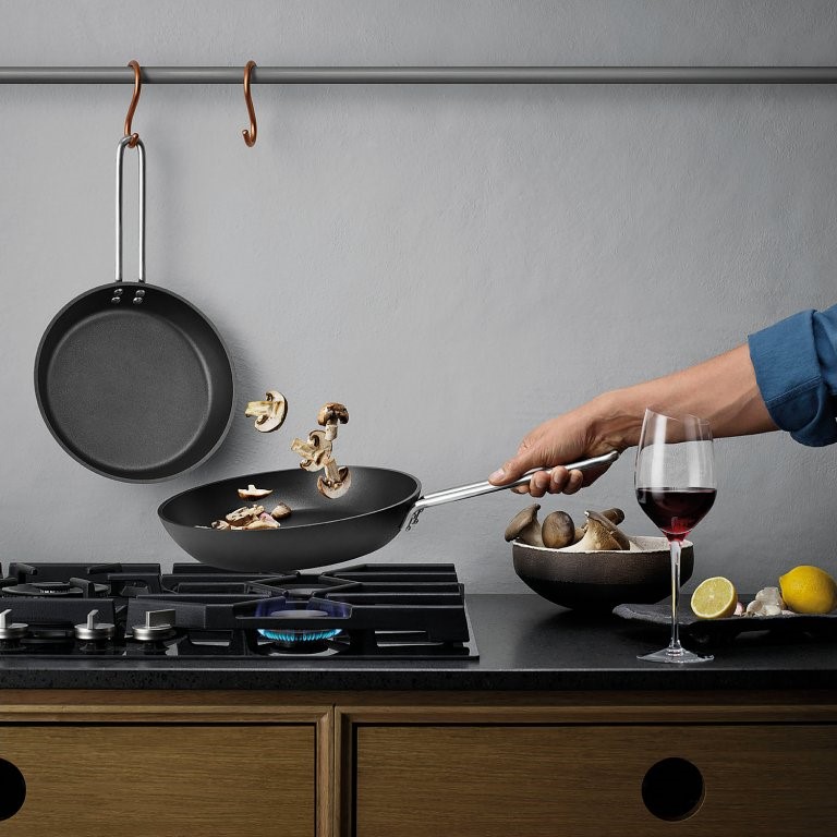 Non-stick stekpanna CHOC EXTREME 24 cm, handtag i rostfritt stål, de Buyer