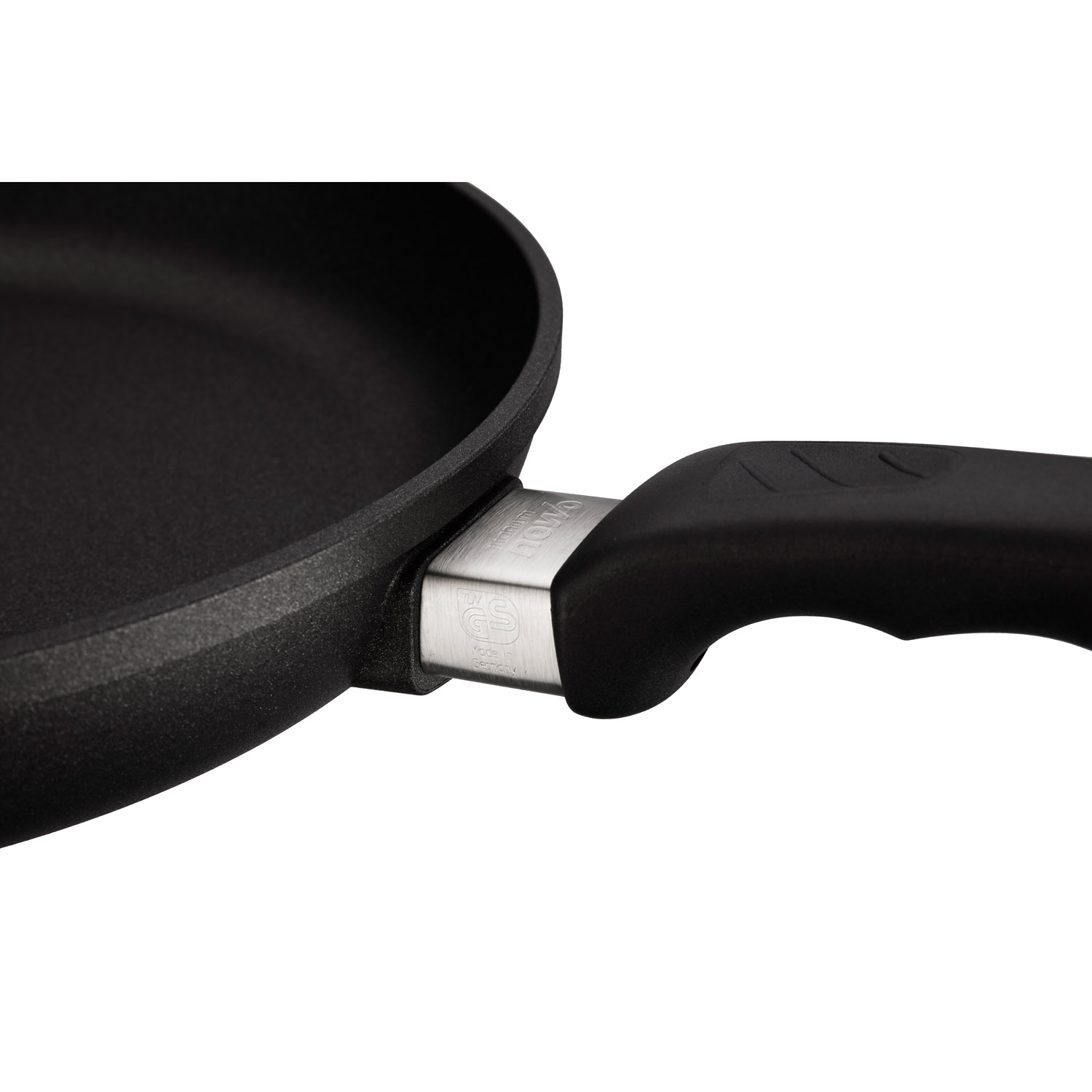 Non-stick stekpanna TITANIUM NOWO 26 cm, titan, WOLL