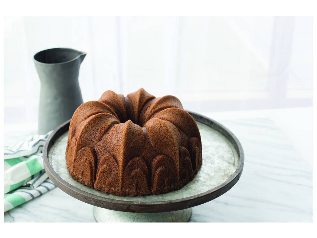 Bakform liljor Fleur De Nov Bundt® Nordic Ware karamell