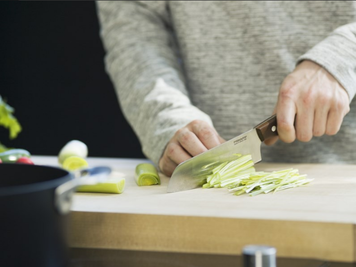 Santoku-kniv NORR 16 cm, Fiskars
