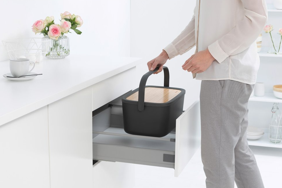 Brödlåda med skärbräda 39,5 cm, grå, Brabantia