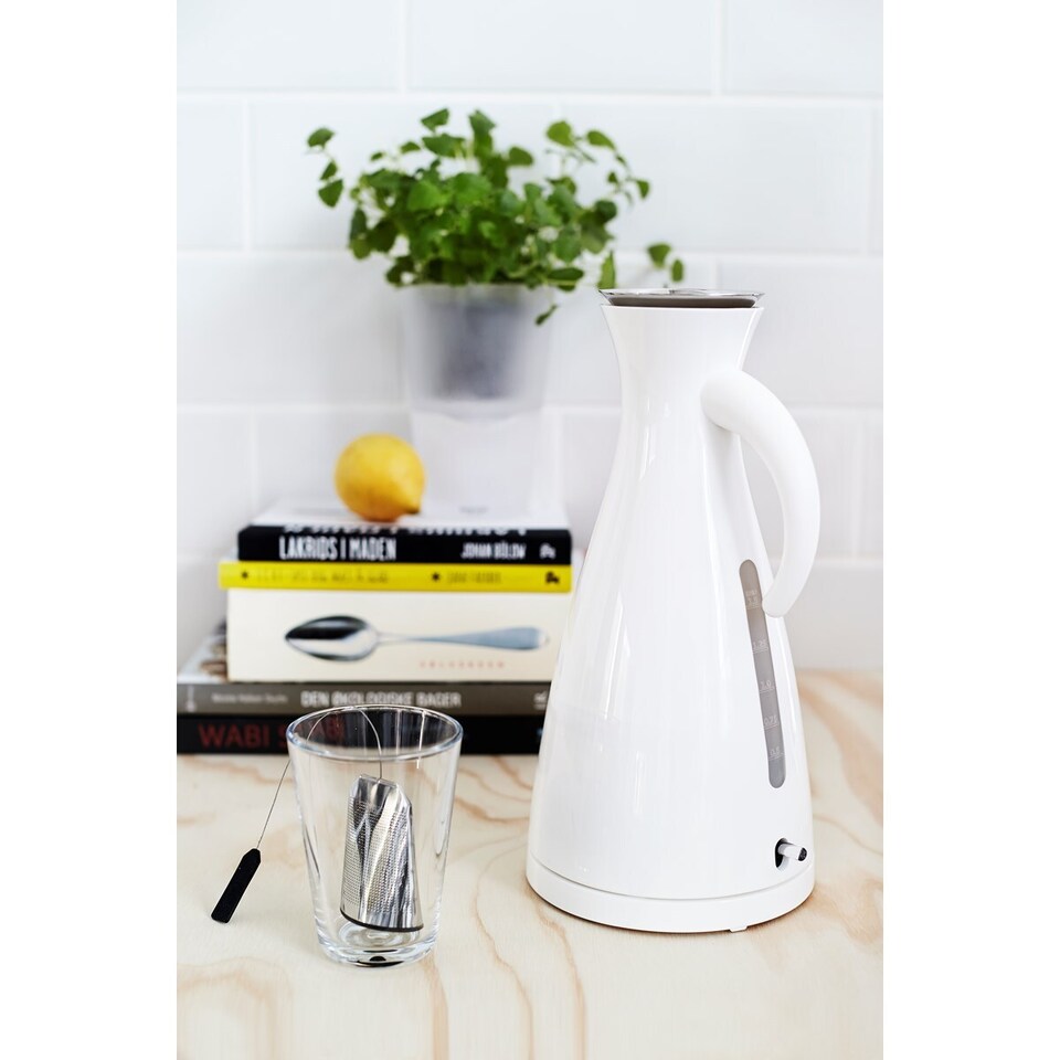 Elektrisk vattenkokare 1,5 l, vit, Eva Solo