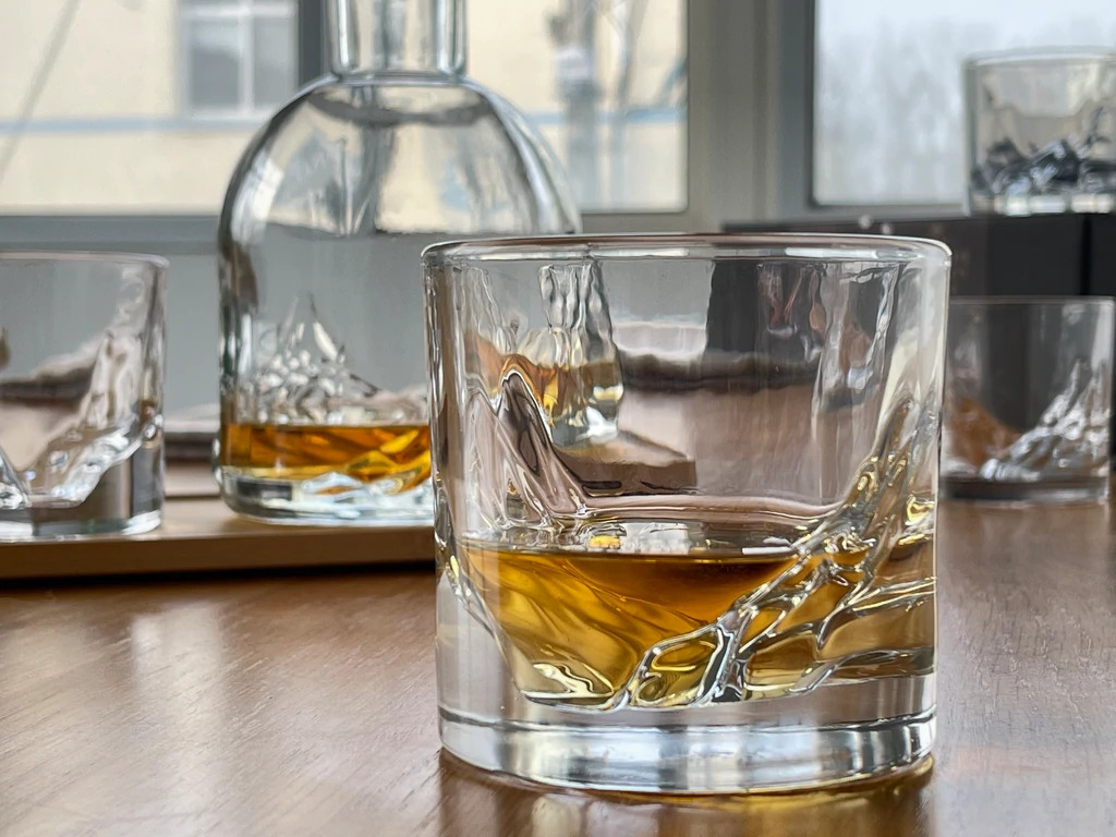 Whiskyglas GRAND CANYON, set i 4 delar, 300 ml, Litton