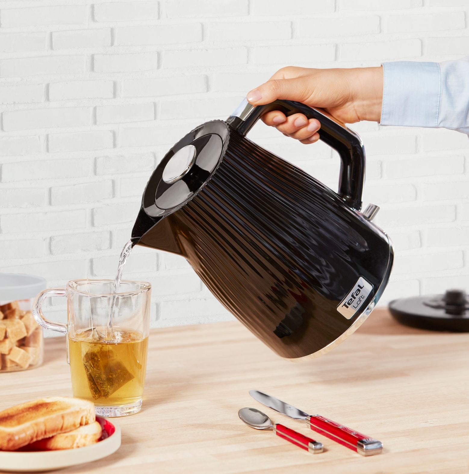 Elektrisk vattenkokare THE LOFT 1,7 l, svart, Tefal