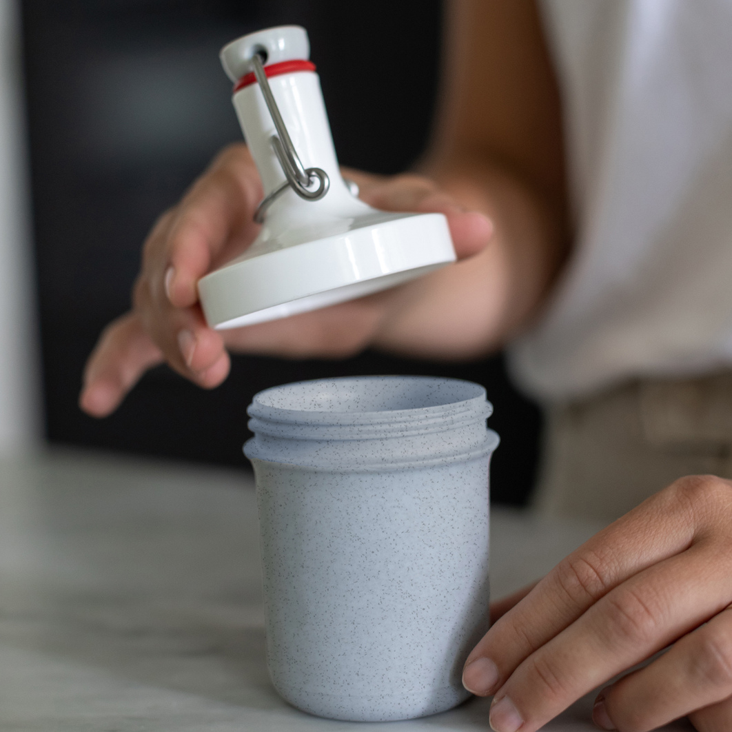 Vattenflaska för barn PLOPP TO GO MINI 200 ml, ekologisk äppelgrön, Koziol