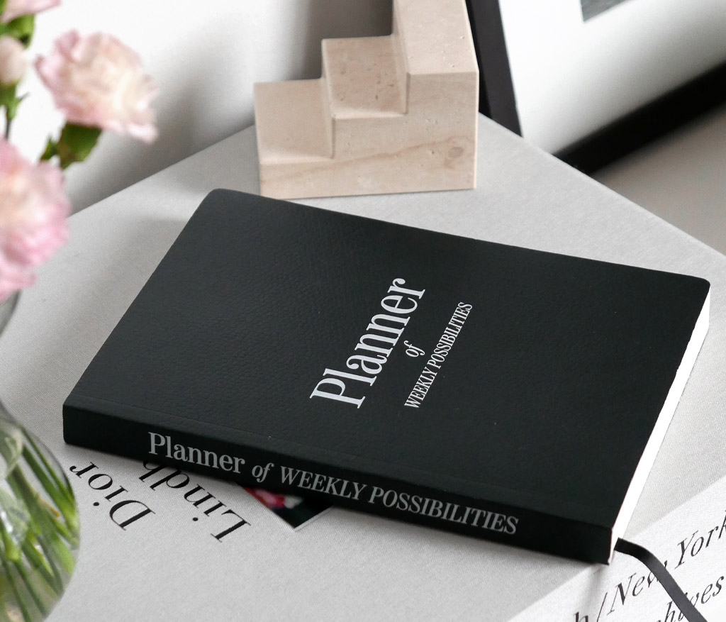 Planerare PLANNER OF WEEKLY POSSIBILITIES, 238 sidor, svart, Printworks