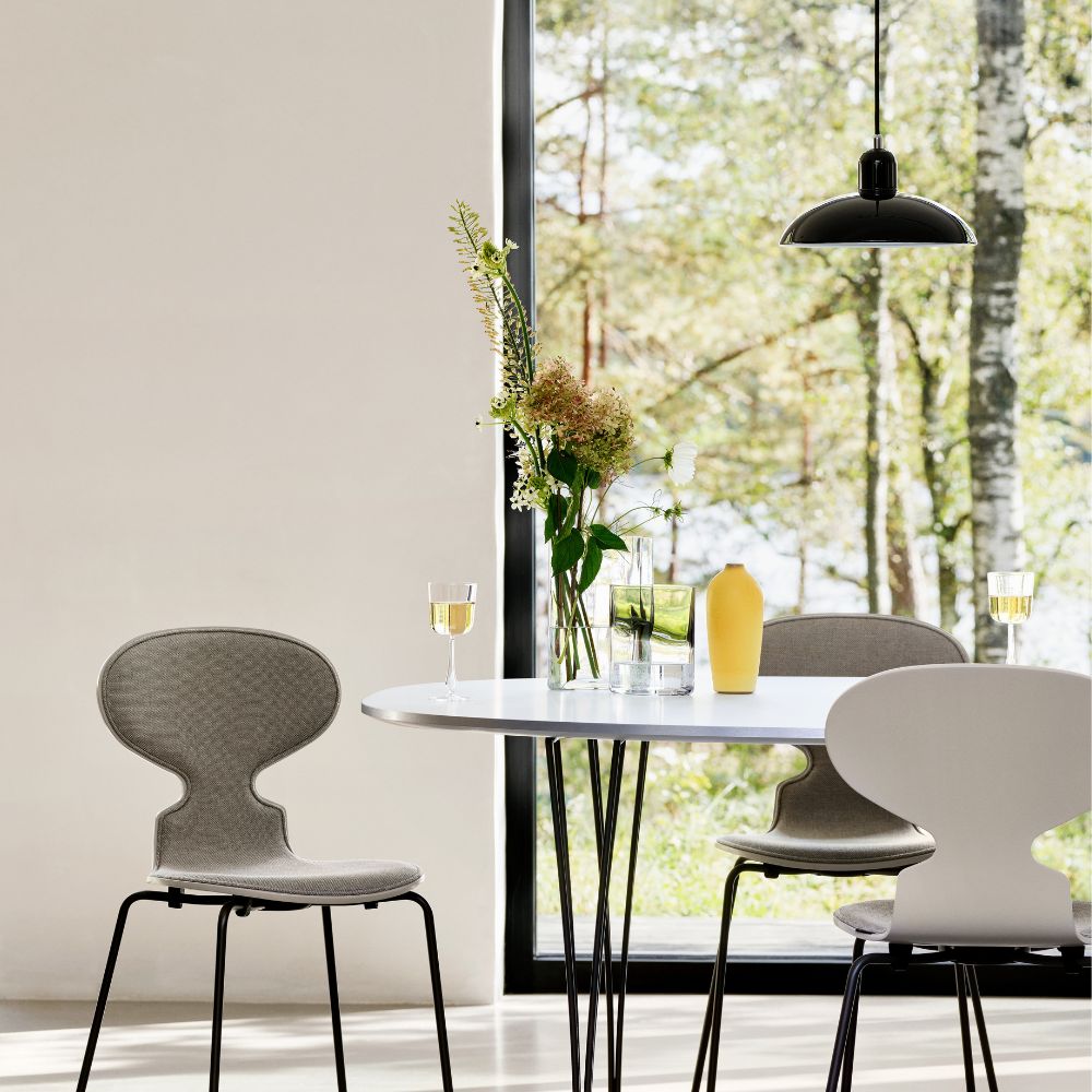 Pendellampa KAISER IDELL 28 cm, svart, Fritz Hansen