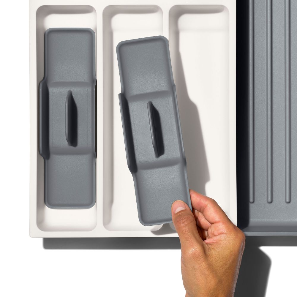 Bestickbricka GOOD GRIPS 41 cm, grå, plast, OXO