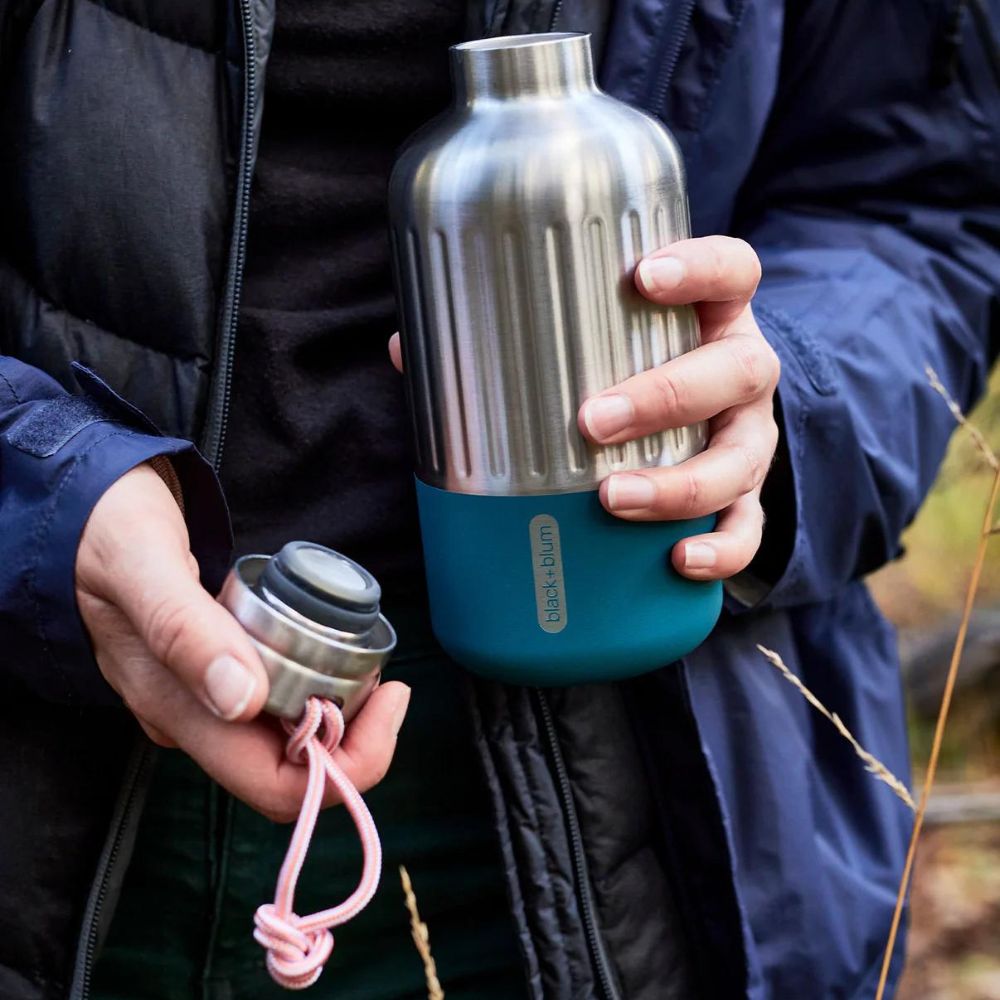 Vattenflaska EXPLORER 650 ml, marin, rostfritt stål, Black+Blum