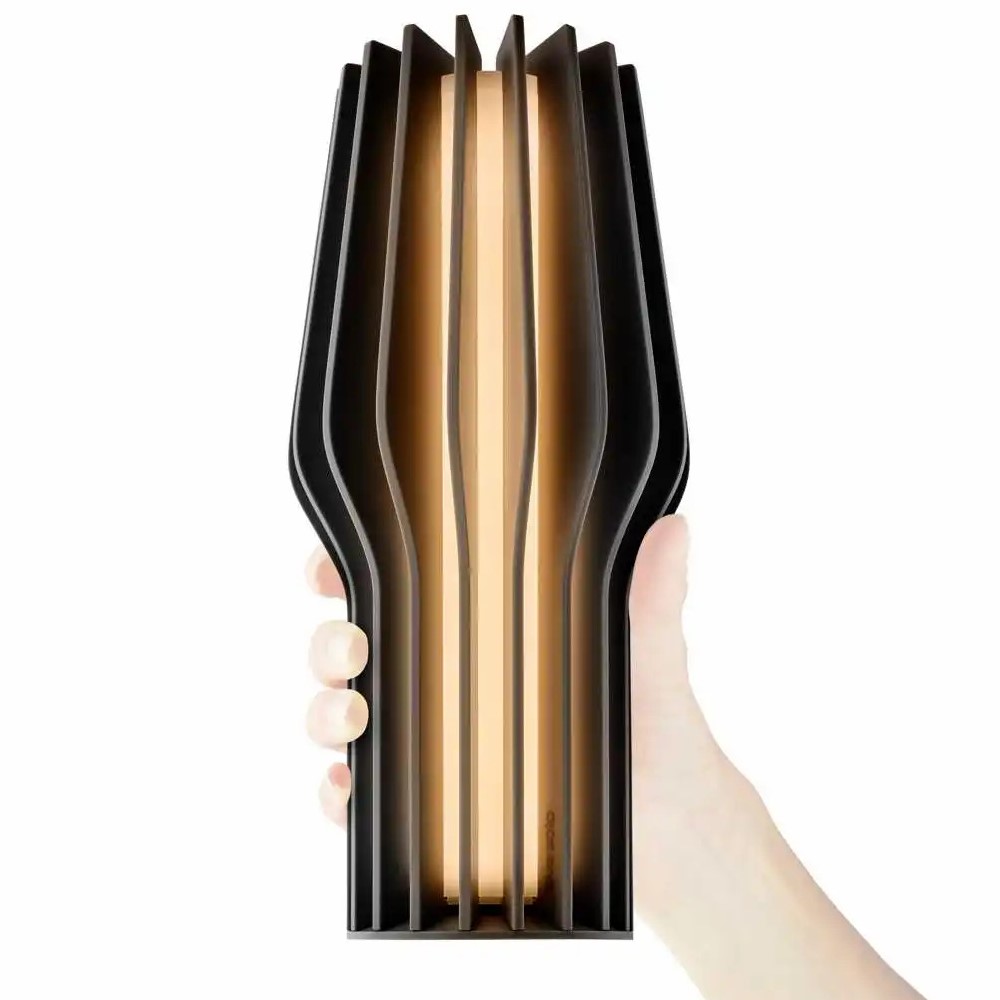 Bärbar bordslampa RADIANT 25 cm, LED, svart, plast, Eva Solo
