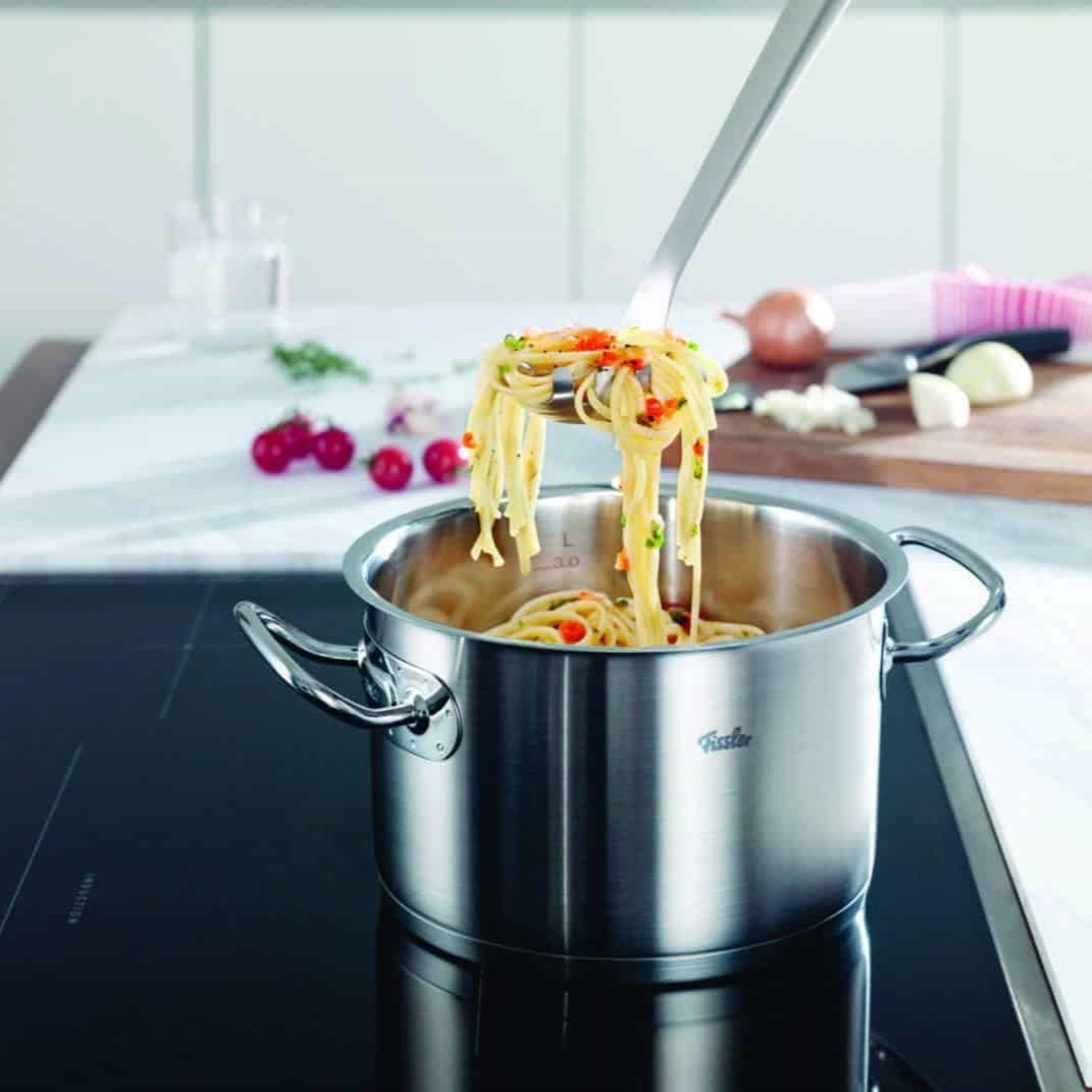 Kastruller ORIGINAL PROFI + universalpanna CERATAL COMFORT, set i 6 delar, Fissler