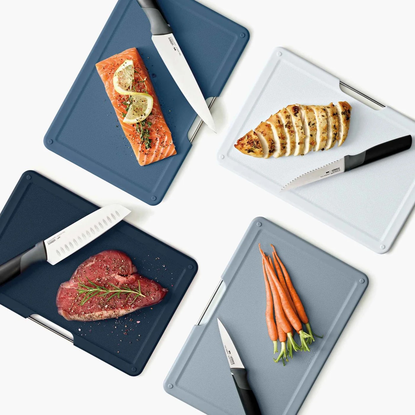 Skärbräda FOLIO PLUS 60216 30 x 20 cm, set i 4 delar + köksknivar, plast, Joseph Joseph