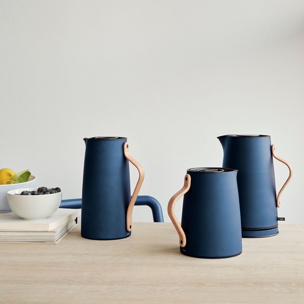 Elektrisk vattenkokare EMMA 1,2 l, mörkblå, Stelton