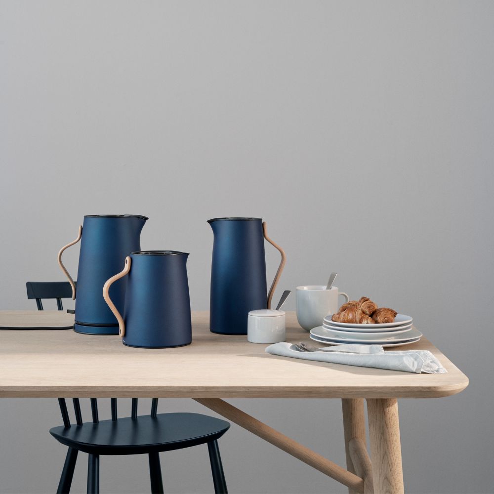 Elektrisk vattenkokare EMMA 1,2 l, mörkblå, Stelton
