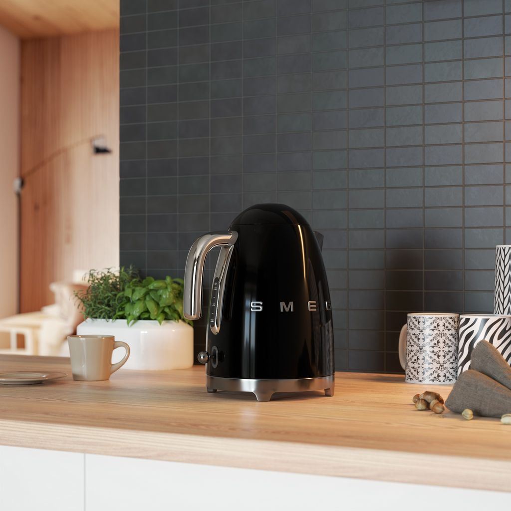 Elektrisk vattenkokare KLF03BLEU 1,7 l, svart, Smeg