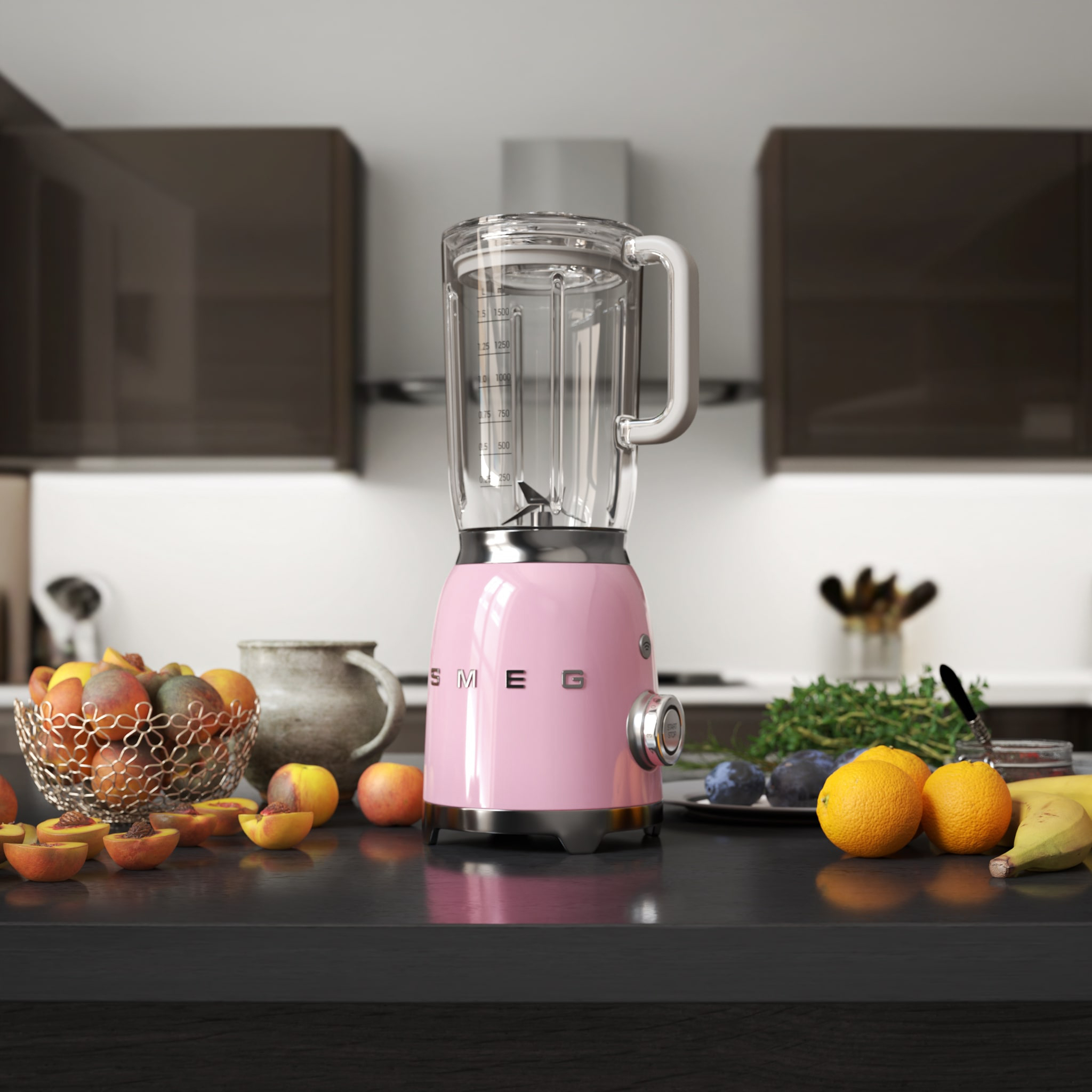 190190 2 smeg stolni mixer pastelova ruzova scena 01