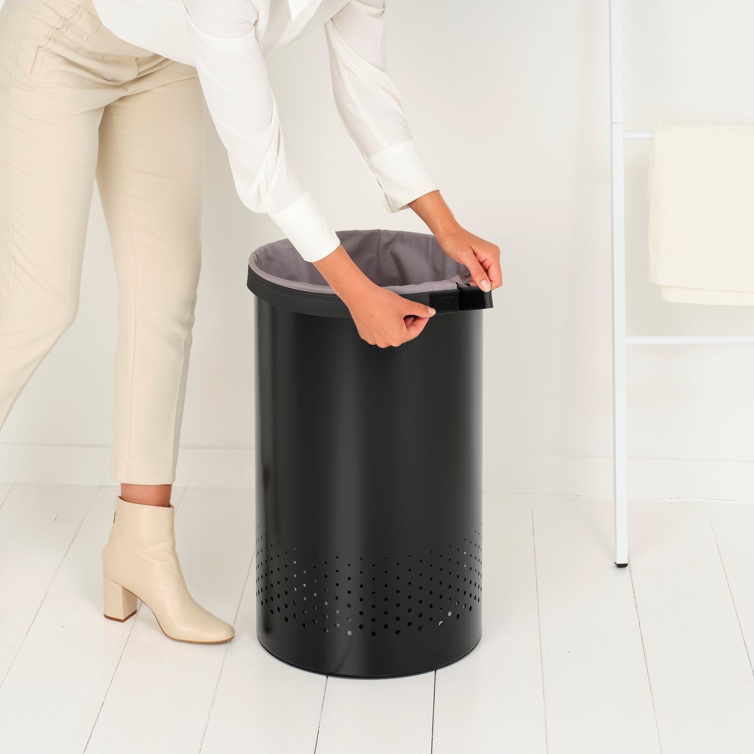 Tvättkorg 60 l, matt svart, stål, Brabantia