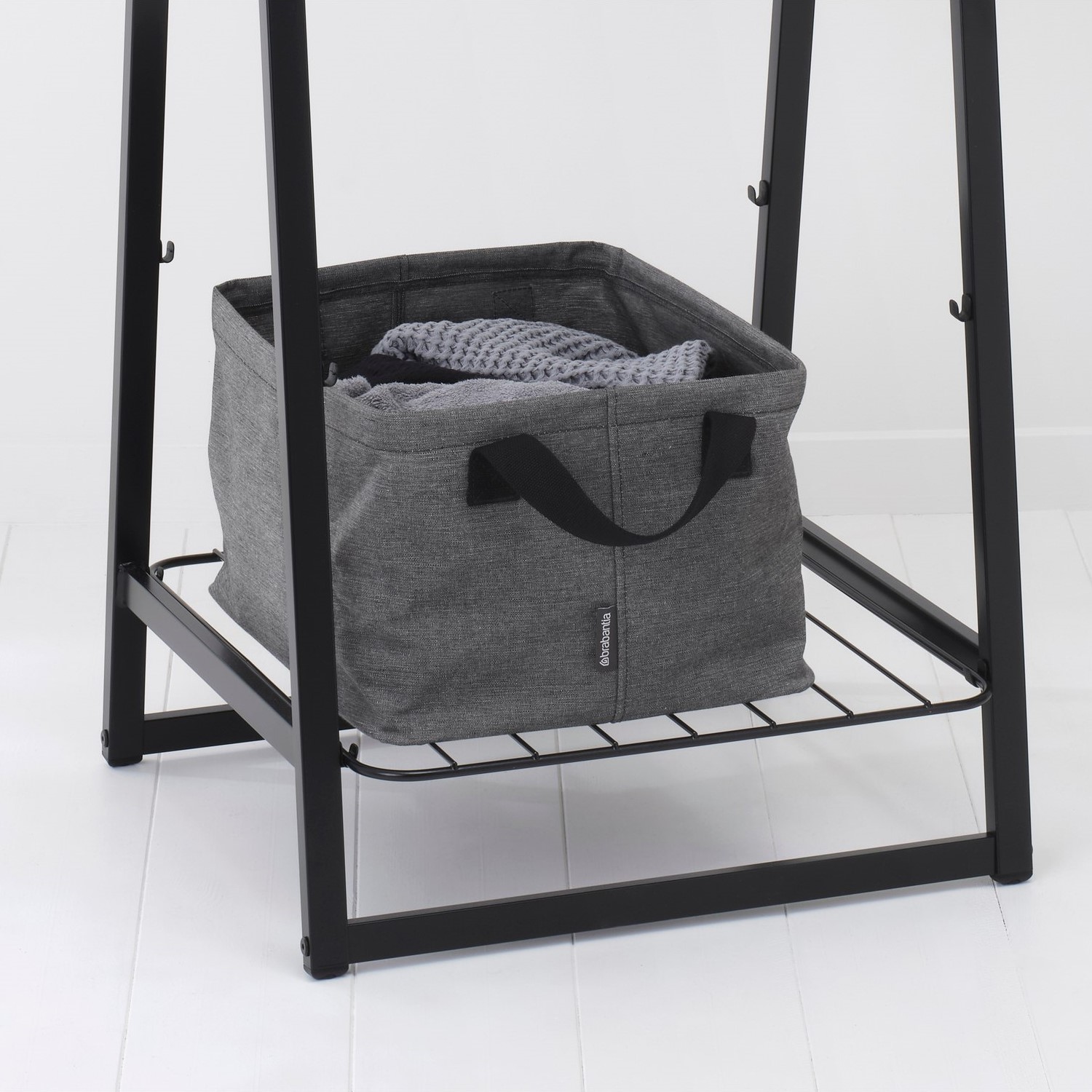 Tvättkorg 35 l, pepparsvart, tyg, Brabantia