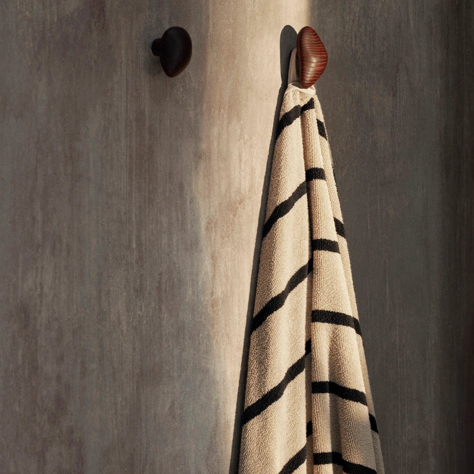 Badhandduk ALEE 70 x 140 cm, sand, bomull, firm LIVING