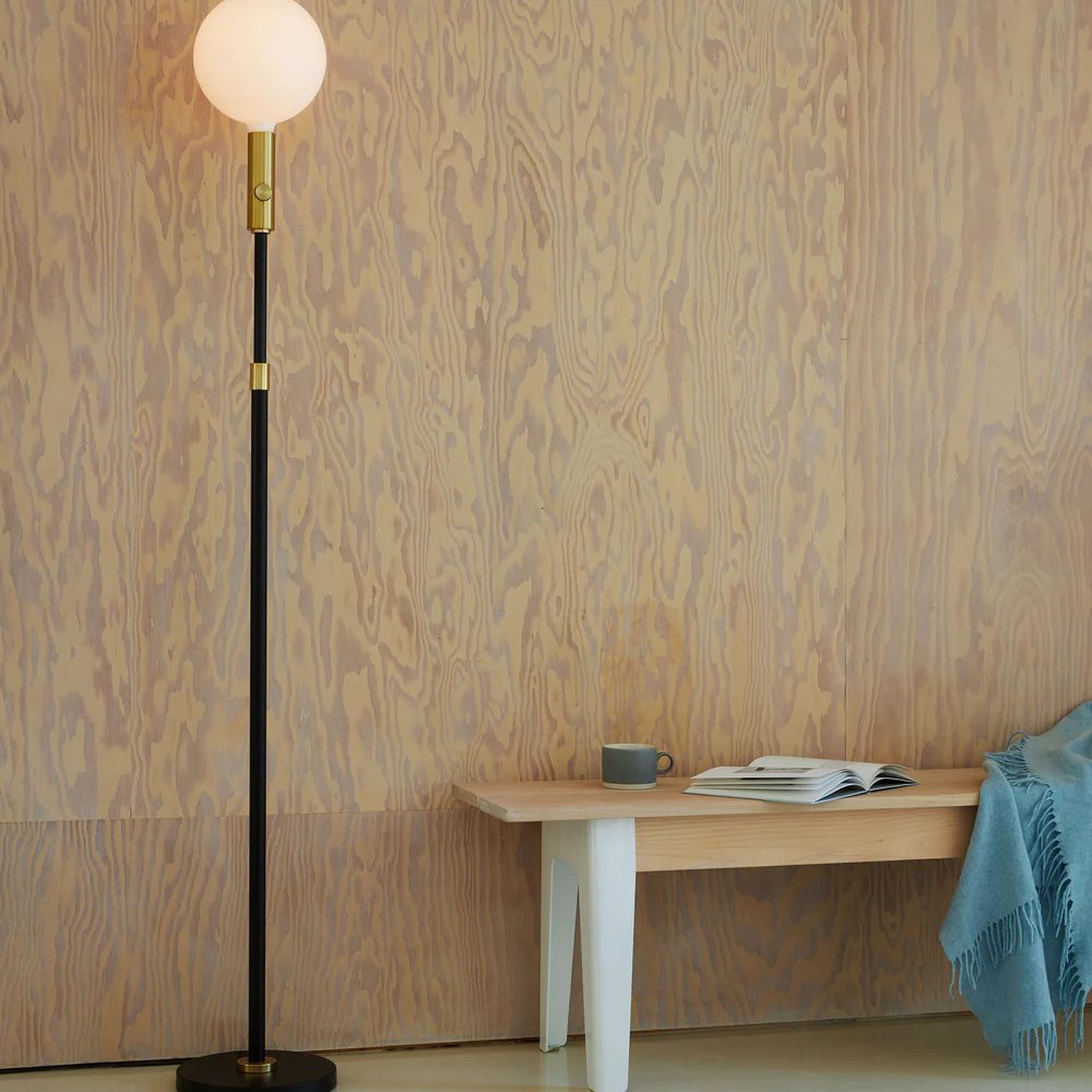 Golvlampa POISE 170 cm, svart, stål, Tala