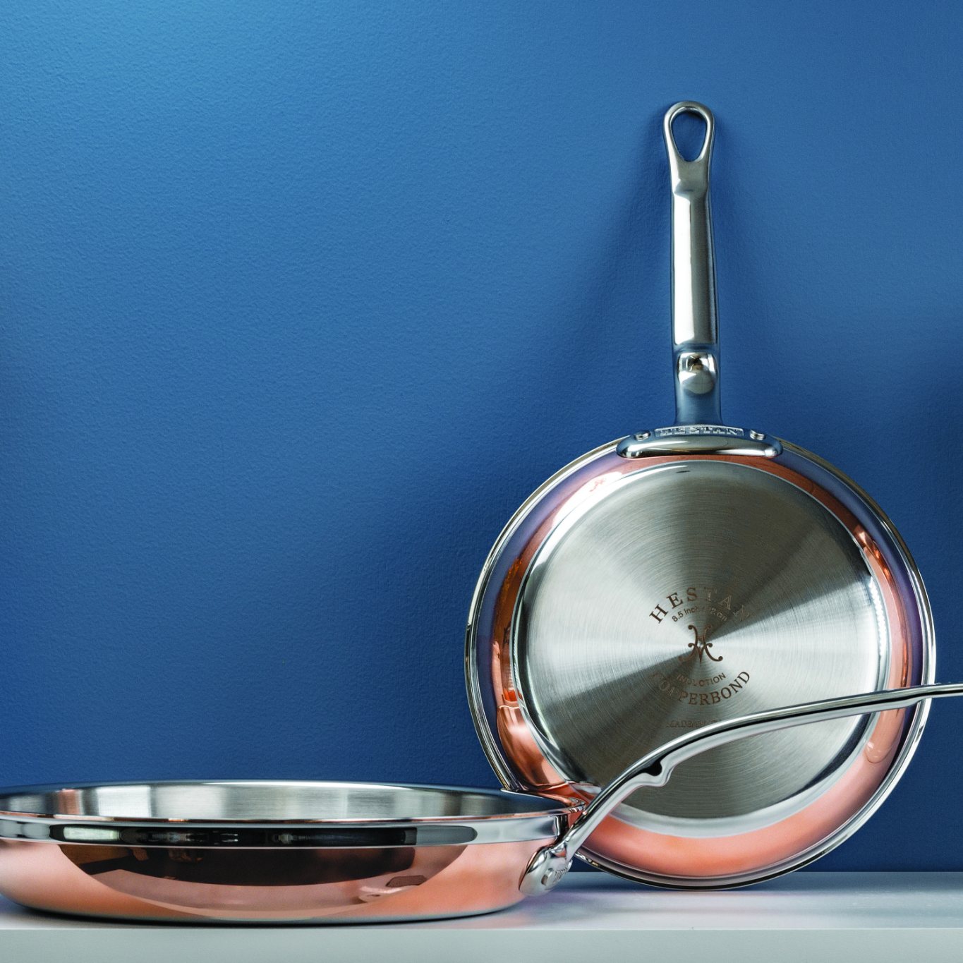 Universell panna COPPERBOND 22 cm, koppar, Hestan
