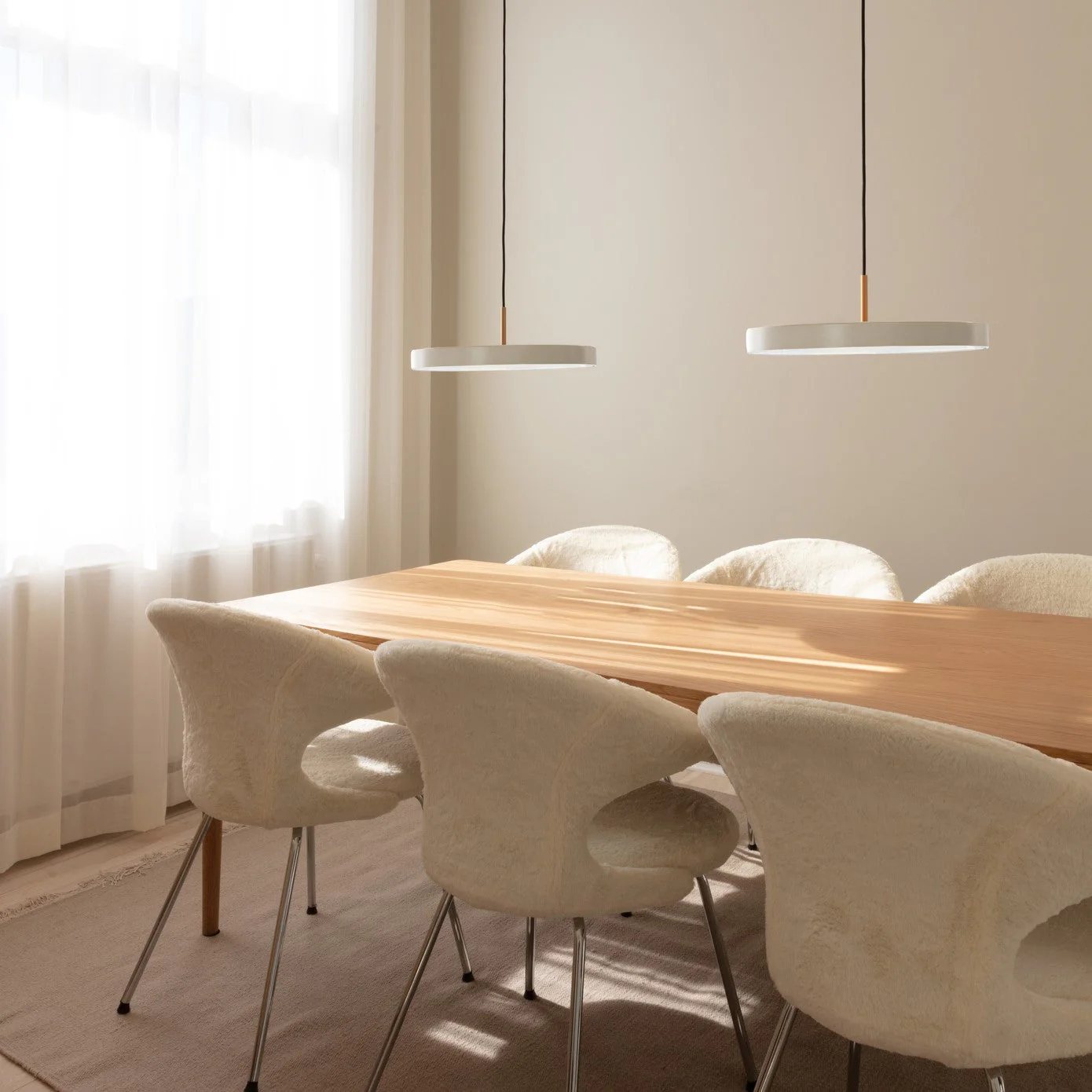 Hängande lampa ASTERIA 43 cm, vit / guld, aluminum, Umage
