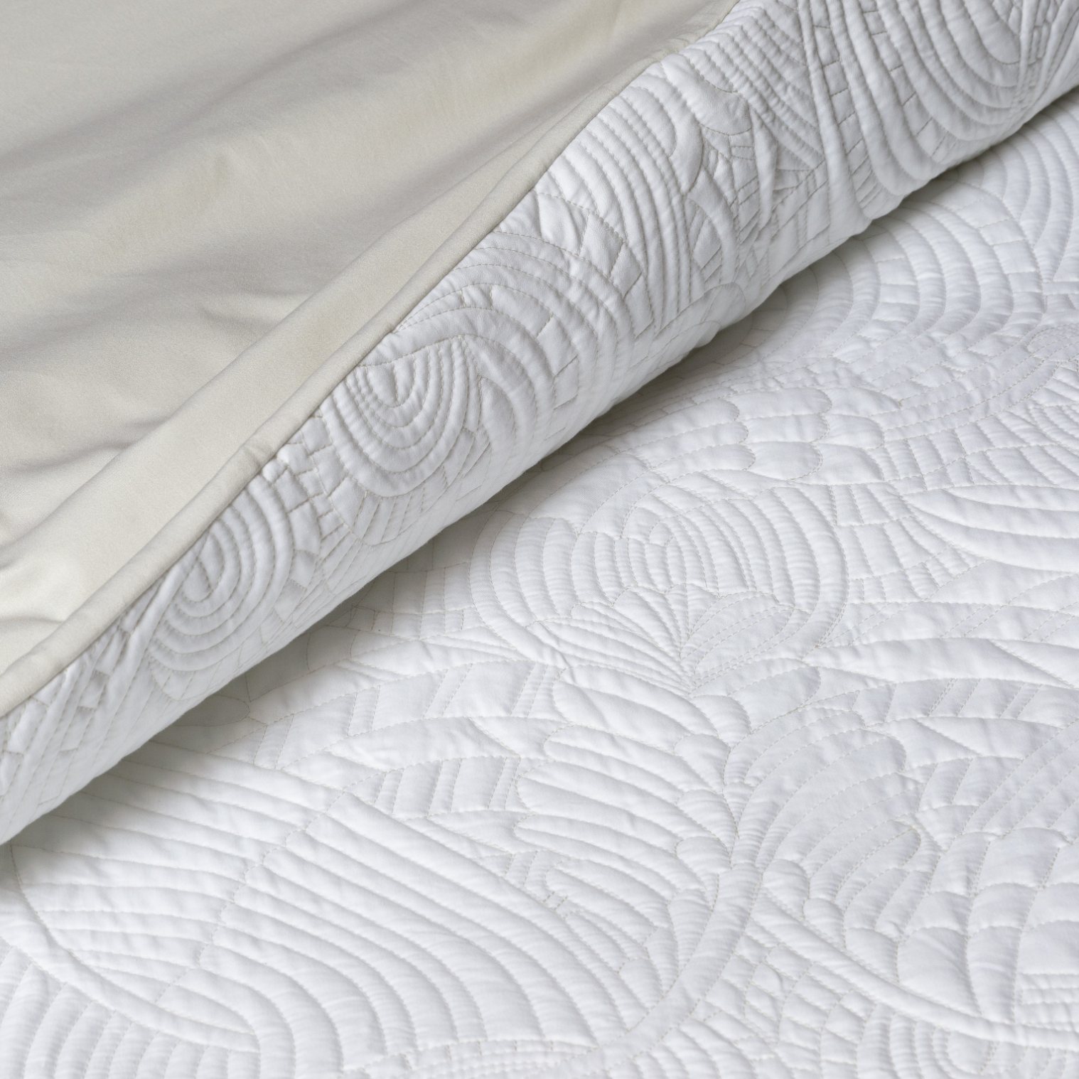 215352 9 jednoluzkove povleceni dodo pavone 140 x 200 cm slonova kost bavlneny saten moooi