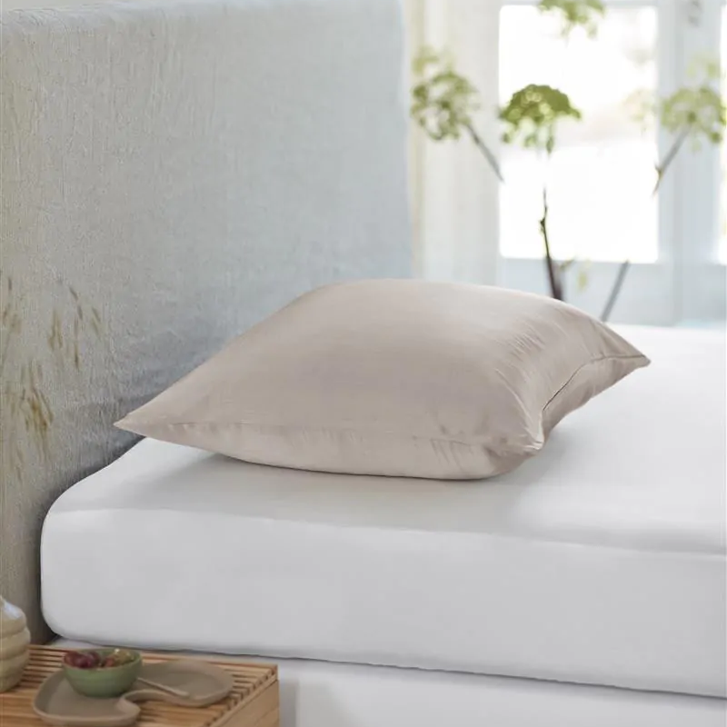 217220 povlak na polstar silvana silky 60 x 70 cm piskova hedvabi pip studio