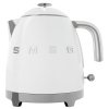 Elektrisk vattenkokare 50'S STYLE MINI KLF05WHEU, 800 ml, vit, Smeg