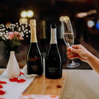 ✨ PF 2026 ✨ Milí sledující, přejeme Vám, aby byl rok 2026 naplněný zdravím, štěstím, pohodou a okamžiky, které si zaslouží...