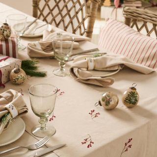 ✨🎄 Krásné Vánoce, milí naši! 🎄✨ Z celého srdce vám přejeme ty nejhezčí, nejklidnější a nejvoňavější Vánoce. Ať jsou vaše...