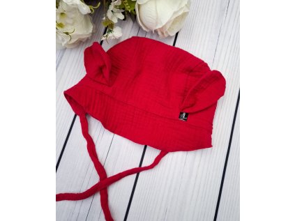 Čepeček s oušky RED mušelín