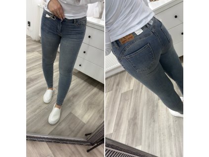 73ABE4E3 996B 4C0C A239 5031A9416DF3