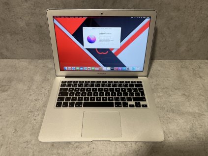 MacBook Air 13" 2015 i5 / 8GB / 256GB