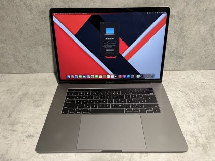 MacBook Pro 15" 2017 i7 / 16GB / 500GB