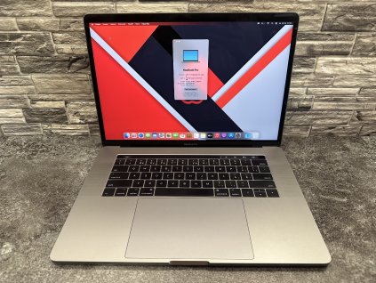 MacBook Pro 15" 2017 i7 / 16GB / 500GB