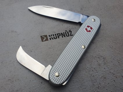 victorinox swiss army 2 otevreny