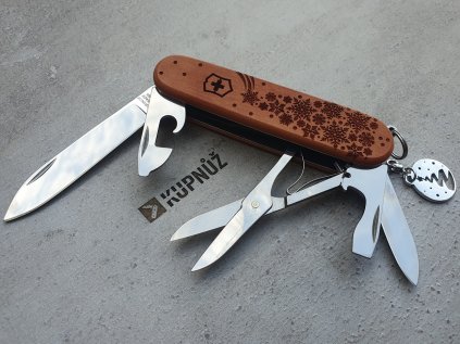 Victorinox Winter Magic 2025