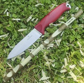 Rádi vyřezáváte? Zkuste svůj Try stick aneb kdo si hraje, nezlobí... #trystick #bushcraft #victorinox #bushcraftknife...