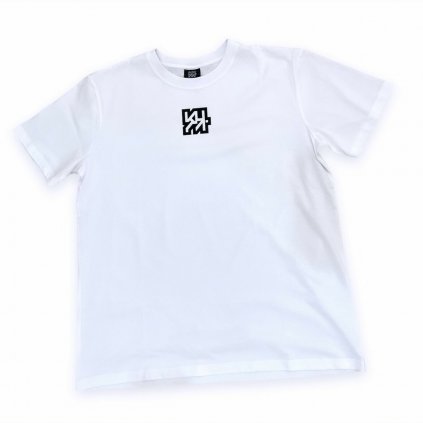 white tee 01