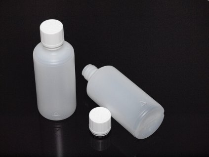 100ml poloprůhledná lahvička s víčkem