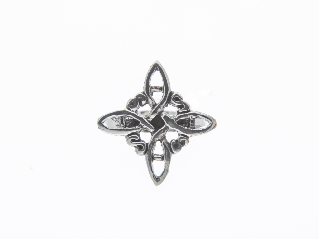 Stříbrný prste Keltský kříž