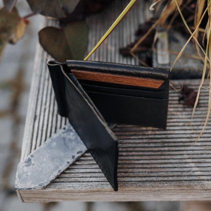 Peněženka Wood Style Černá s pérkem