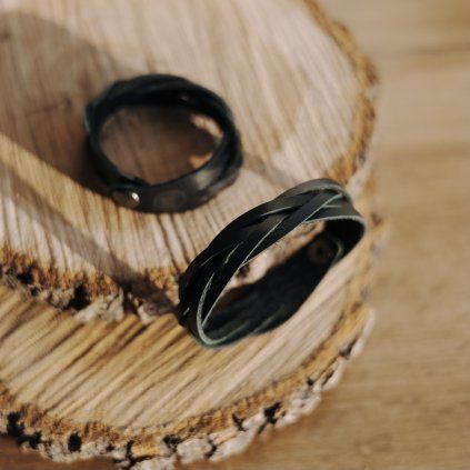 Náramek Wood Style Proplétaný Černý