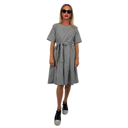 Vivien cerno bila kostka 1 28 11zon