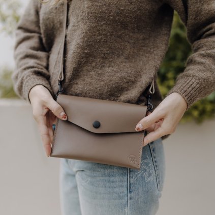 4A5A55EE B8E2 46CB 97CA 6E867739DB6B