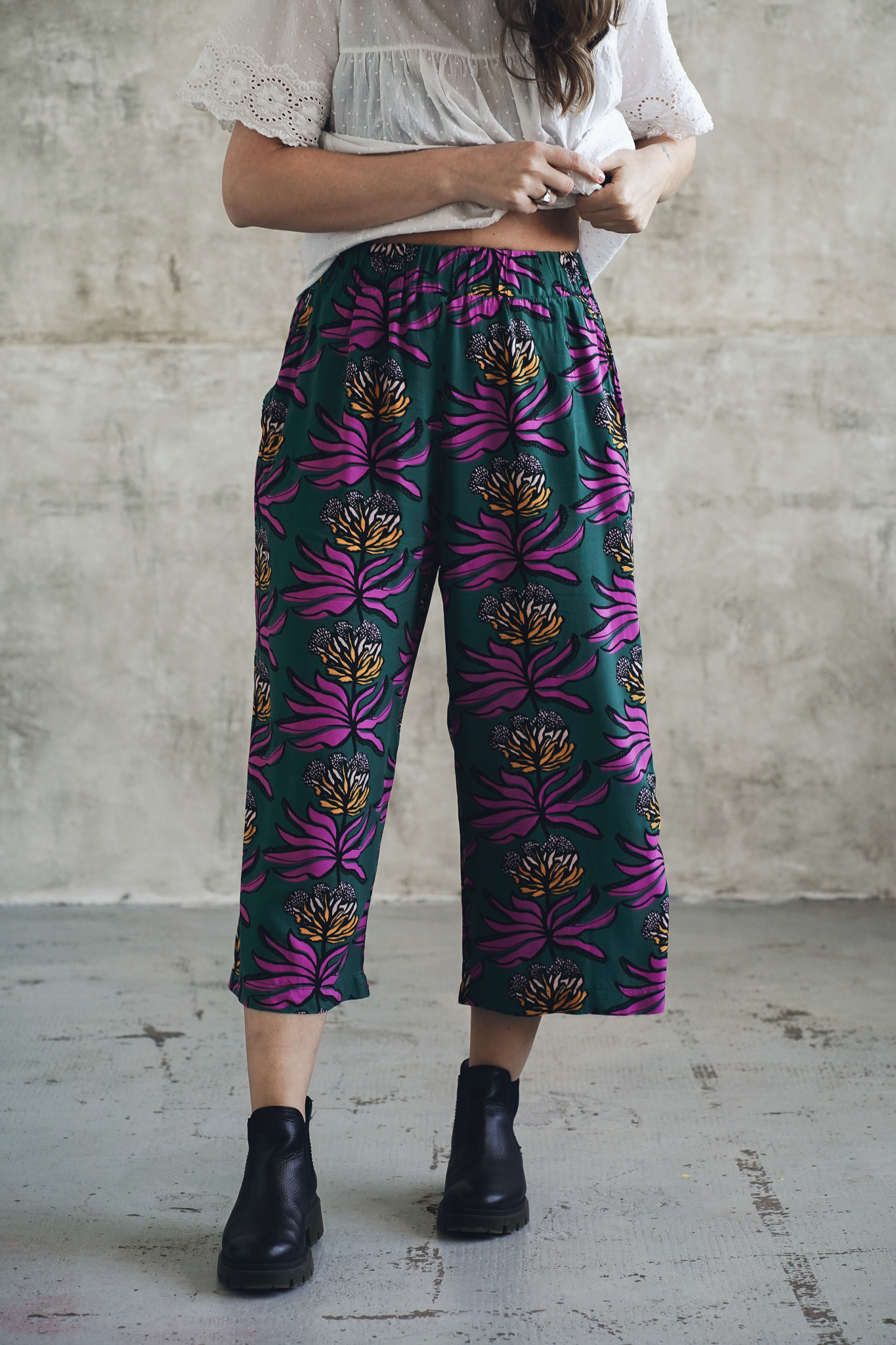 Kalhoty Minile Culottes Exotic Velikost: M/L