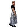 Daisy tmave modra bila 3 3 11zon