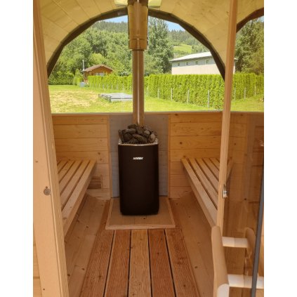Vonkajšia sauna s panoramatickým sklom