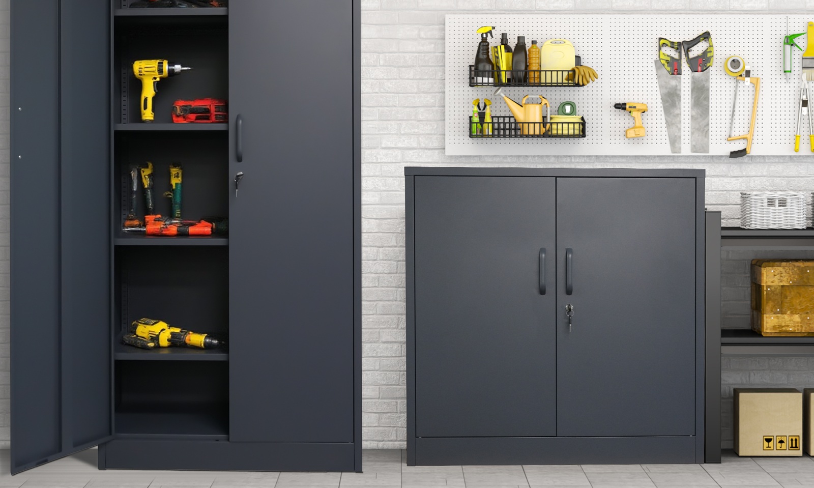 Uzamykatelná plechová skříň (2 klíče součástí balení)